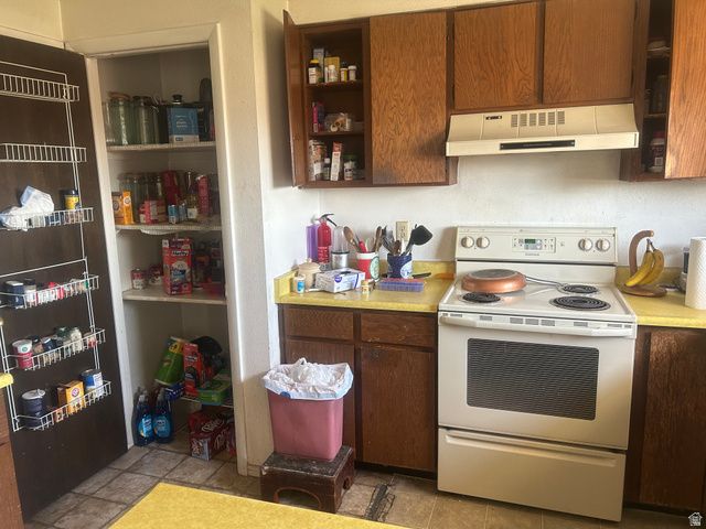 995 W RIVER POINT CIR, Murray, UT 84123