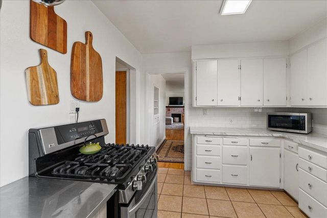 2821 N Sargent Rd, Millwood, WA 99212