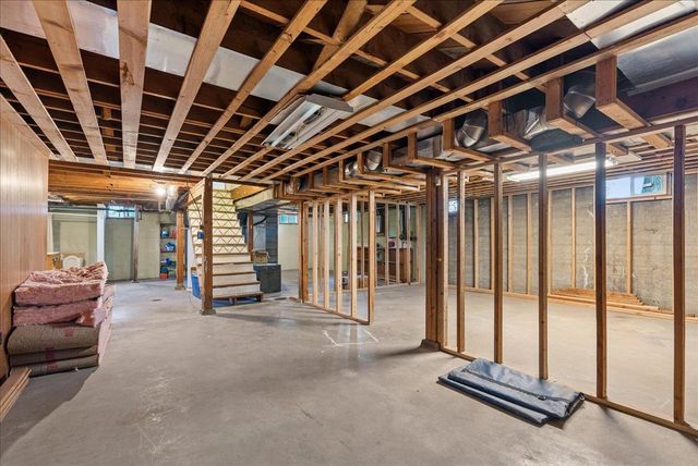 2821 N Sargent Rd, Millwood, WA 99212