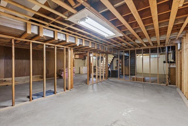 2821 N Sargent Rd, Millwood, WA 99212