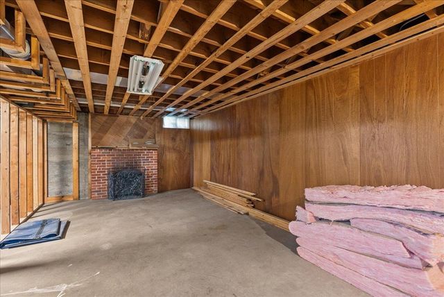 2821 N Sargent Rd, Millwood, WA 99212