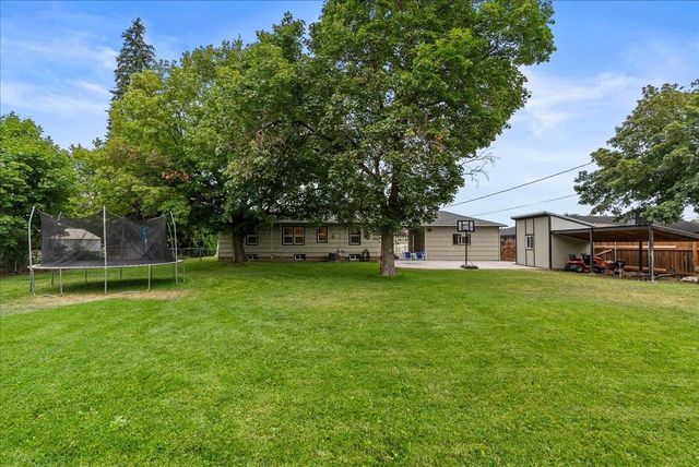 2821 N Sargent Rd, Millwood, WA 99212