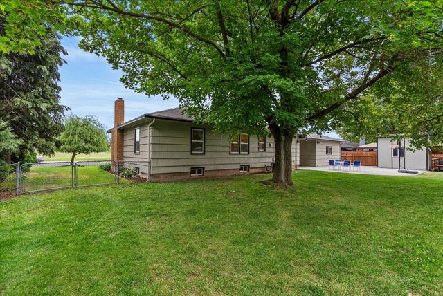 2821 N Sargent Rd, Millwood, WA 99212