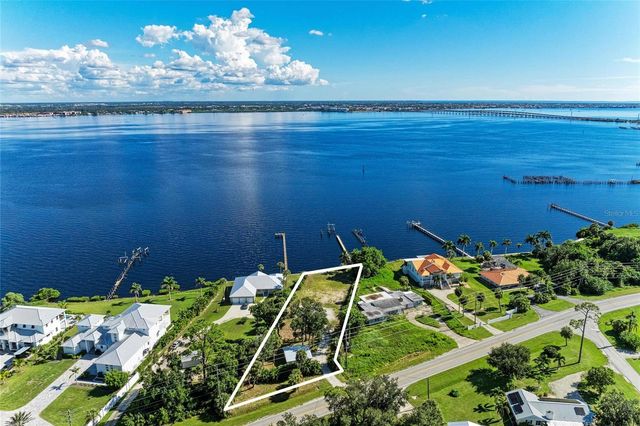 24181 HARBORVIEW ROAD, Punta Gorda, FL 33980