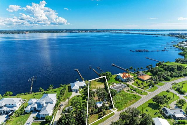 24181 HARBORVIEW ROAD, Punta Gorda, FL 33980