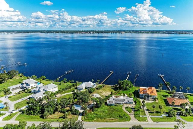 24181 HARBORVIEW ROAD, Punta Gorda, FL 33980