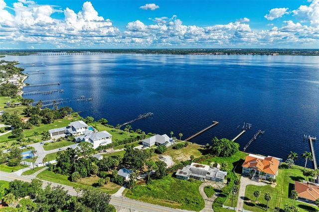 24181 HARBORVIEW ROAD, Punta Gorda, FL 33980