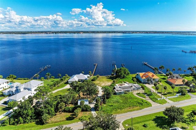 24181 HARBORVIEW ROAD, Punta Gorda, FL 33980