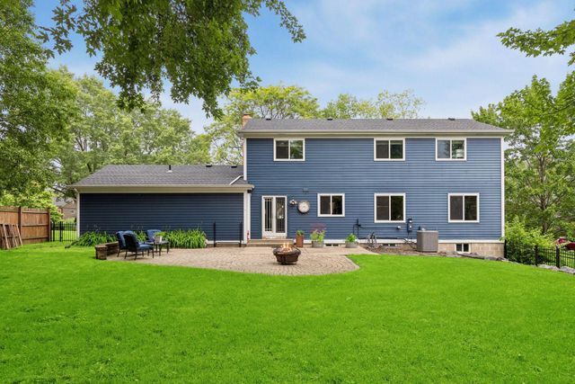 1401 Echo Drive, Burnsville, MN 55337
