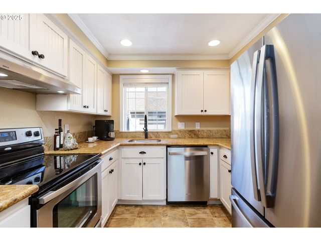 28705 Sw ROGER Blvd 80, Wilsonville, OR 97070