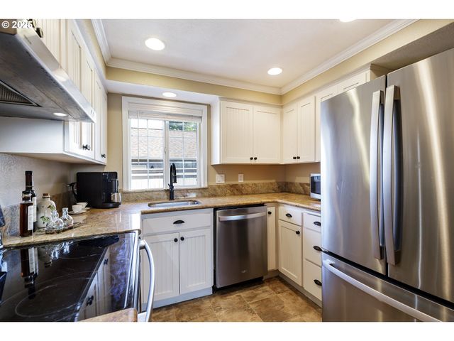 28705 Sw ROGER Blvd 80, Wilsonville, OR 97070