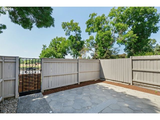 28705 Sw ROGER Blvd 80, Wilsonville, OR 97070