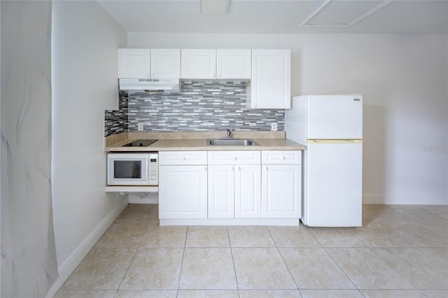 234 MANGO DRIVE B, Davenport, FL 33897
