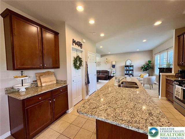 1315 Buck Hill Lane, Upper Macungie Twp, PA 18031