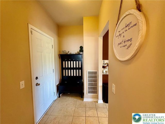 1315 Buck Hill Lane, Upper Macungie Twp, PA 18031