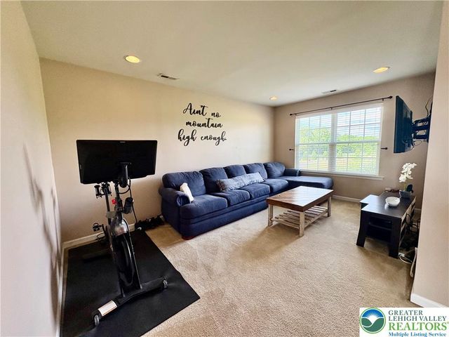 1315 Buck Hill Lane, Upper Macungie Twp, PA 18031