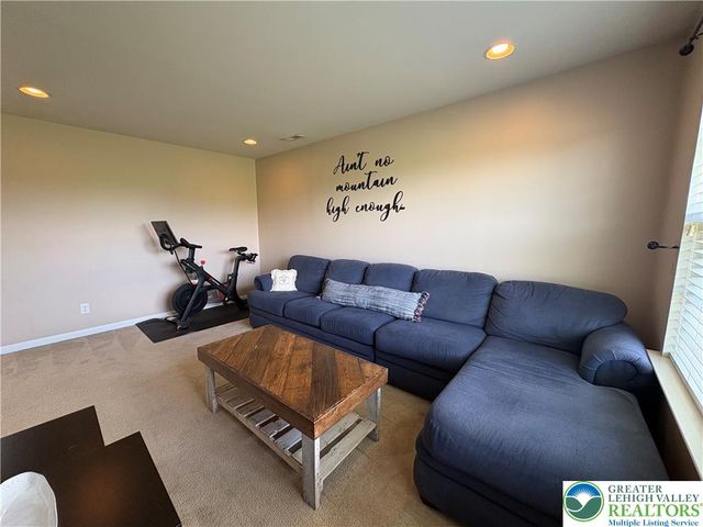 1315 Buck Hill Lane, Upper Macungie Twp, PA 18031