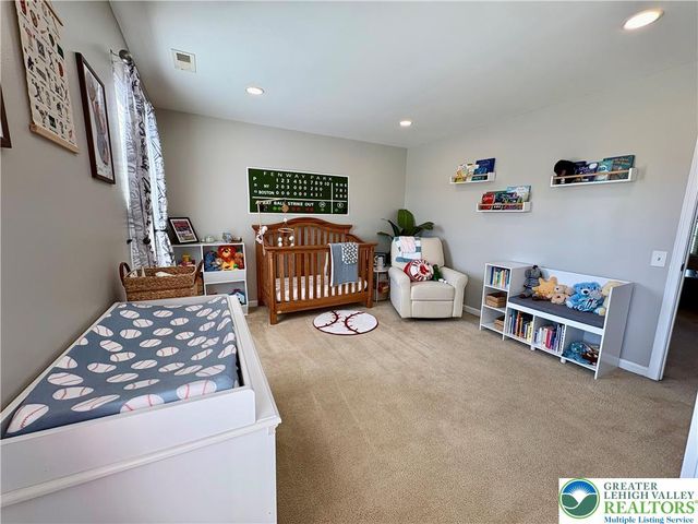 1315 Buck Hill Lane, Upper Macungie Twp, PA 18031