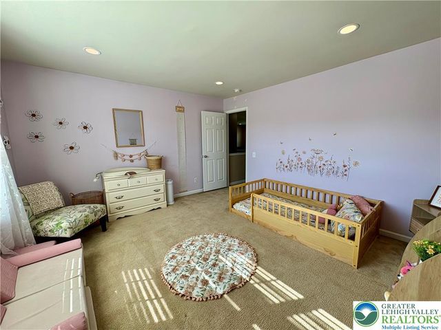 1315 Buck Hill Lane, Upper Macungie Twp, PA 18031