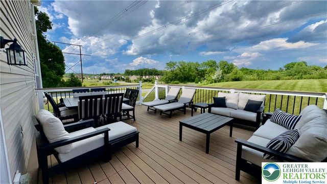 1315 Buck Hill Lane, Upper Macungie Twp, PA 18031