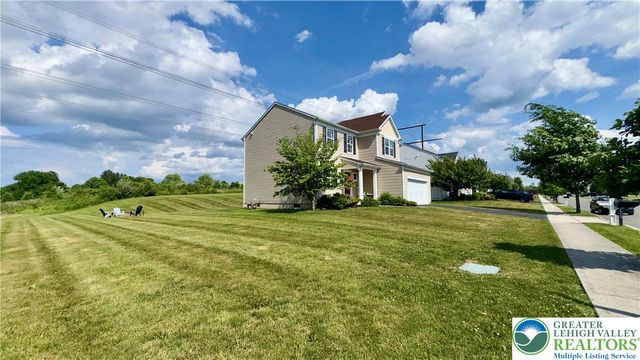 1315 Buck Hill Lane, Upper Macungie Twp, PA 18031