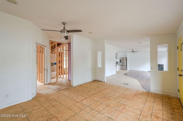 7209 Fontana Road, Wilmington, NC 28412