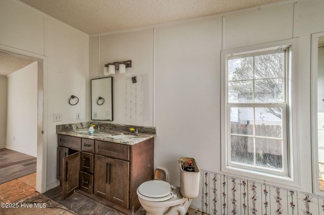 7209 Fontana Road, Wilmington, NC 28412