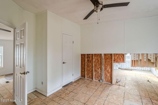 7209 Fontana Road, Wilmington, NC 28412