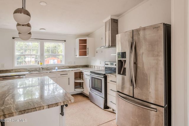 7209 Fontana Road, Wilmington, NC 28412