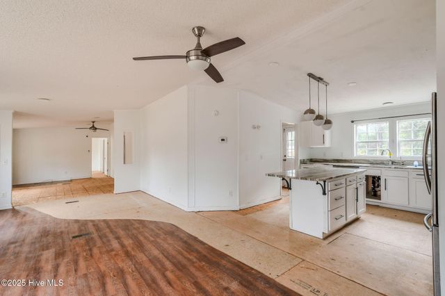 7209 Fontana Road, Wilmington, NC 28412