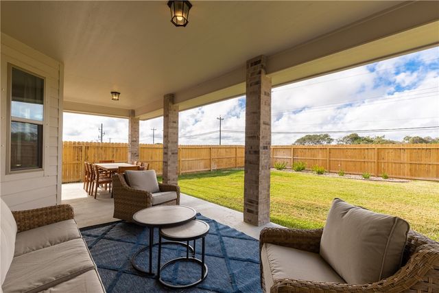 2401 Blessed St, Corpus Christi, TX 78418