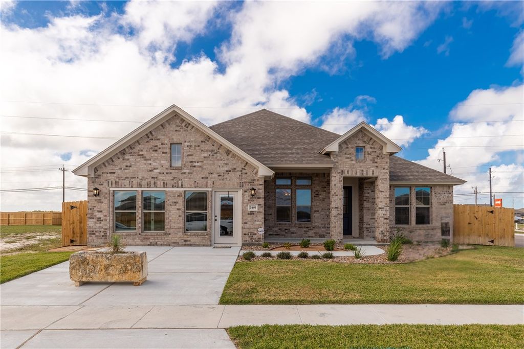 2401 Blessed St, Corpus Christi, TX 78418