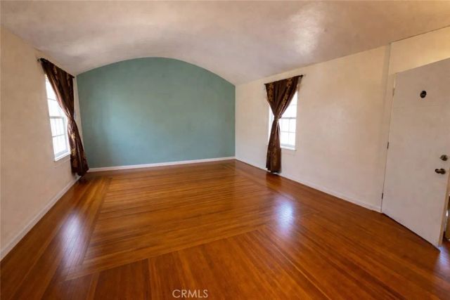 2032 W 77th St, Los Angeles, CA 90047