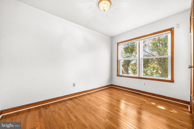 38040 BEACH RD, Coltons Point, MD 20626