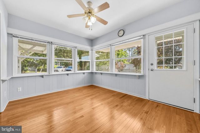 38040 BEACH RD, Coltons Point, MD 20626
