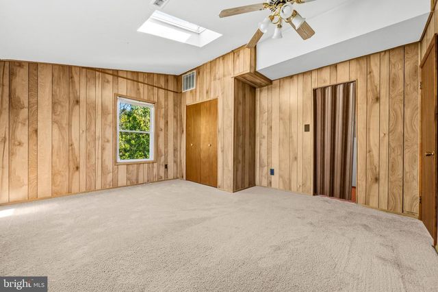 38040 BEACH RD, Coltons Point, MD 20626