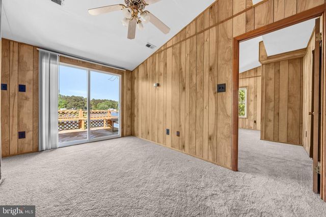 38040 BEACH RD, Coltons Point, MD 20626
