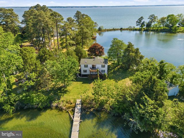 38040 BEACH RD, Coltons Point, MD 20626