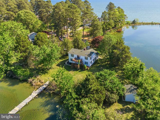 38040 BEACH RD, Coltons Point, MD 20626