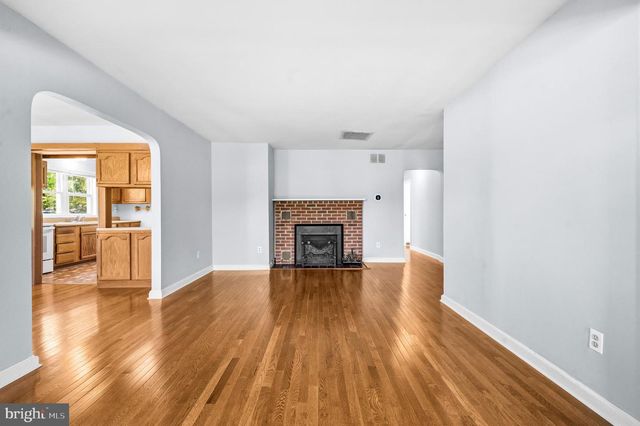 38040 BEACH RD, Coltons Point, MD 20626
