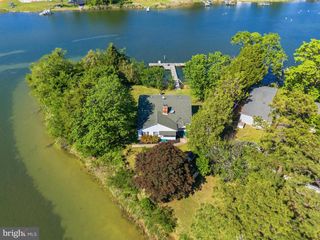38040 BEACH RD, Coltons Point, MD 20626