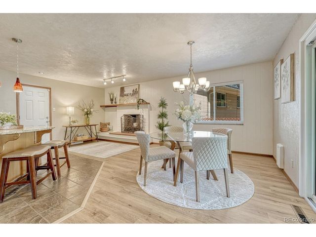 6904 E Villanova Pl, Denver, CO 80224
