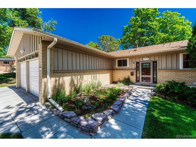 6904 E Villanova Pl, Denver, CO 80224