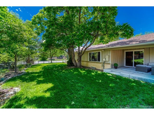 6904 E Villanova Pl, Denver, CO 80224