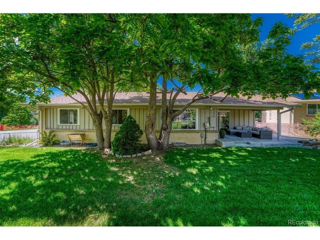6904 E Villanova Pl, Denver, CO 80224