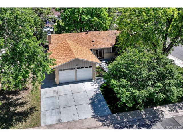 6904 E Villanova Pl, Denver, CO 80224