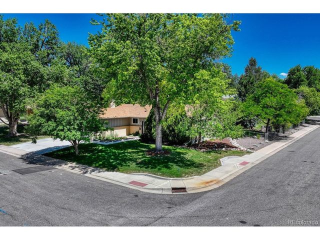 6904 E Villanova Pl, Denver, CO 80224