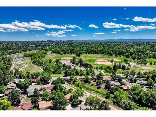 6904 E Villanova Pl, Denver, CO 80224