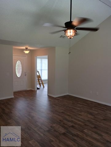 70 Kathy Road, Hinesville, GA 31313