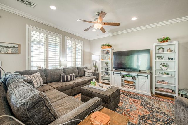 3031 Glacier Lane, Clovis, CA 93619